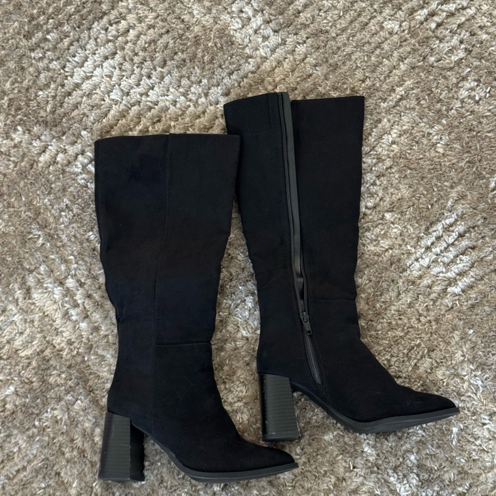 Black Heeled Boots Suede